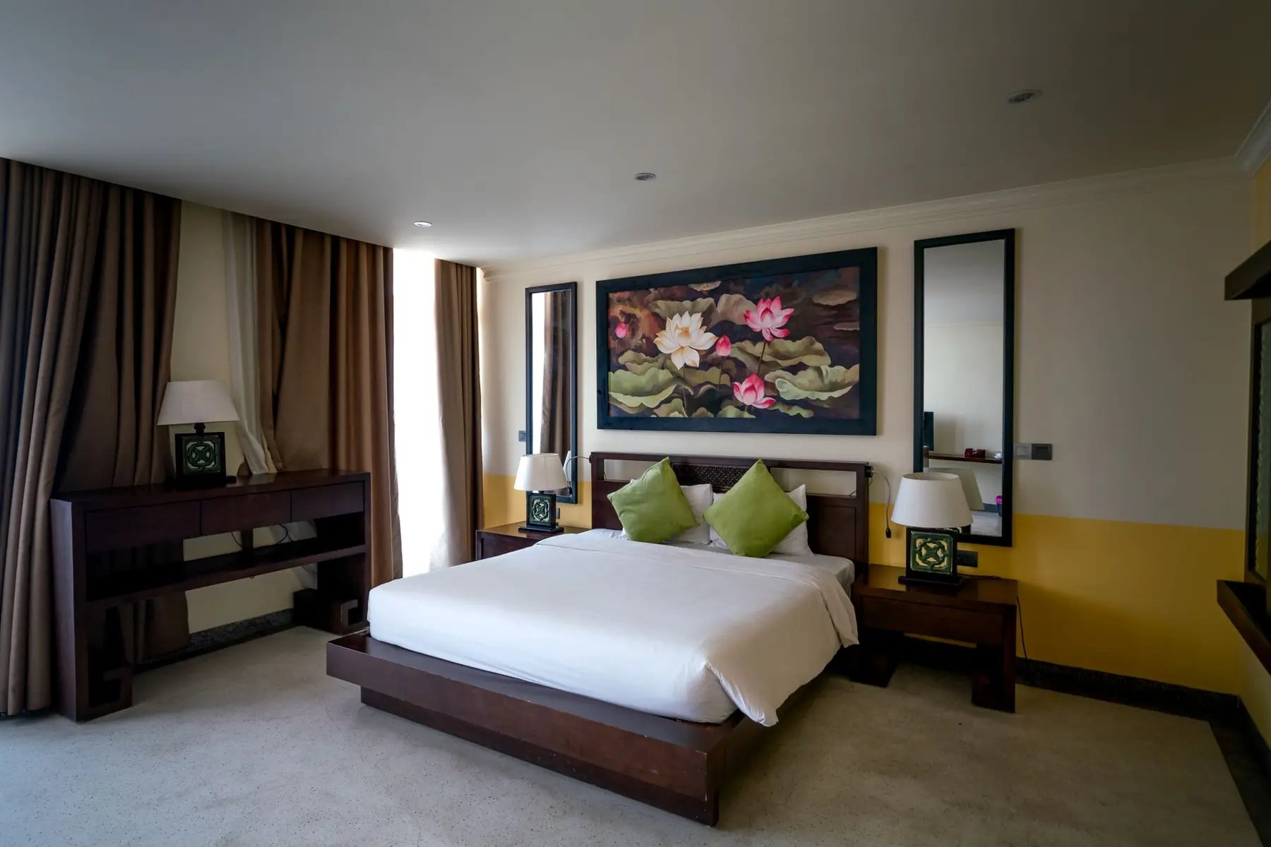 Signature Suite